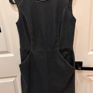 Sandra Darren Dark Blue Sleeveless Sheath Dress